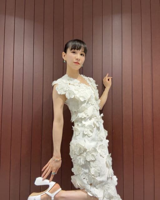 Perfume・あ〜ちゃん、映画の試写会で白いドレスを着用した姿が”天使みたい”と話題に！