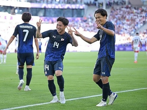 首位突破立役者の斉藤光毅、仲良しコンビの2S公開！