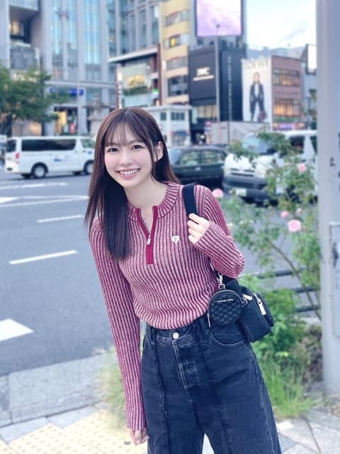 「ちょっと残念な気も…」美人モデルが秋になって服装の変化を報告