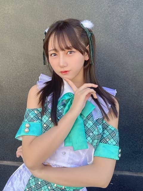 話題の女性アイドルグループに新メンバーが加入！ライブ後にコメント投稿