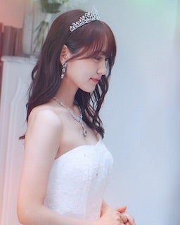 菅井友香 ウェディングドレス公開にファン涙 ドラマ完走を報告