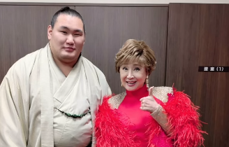 「豪華な共演！」横綱・豊昇龍と小林幸子、NHK福祉大相撲で再会