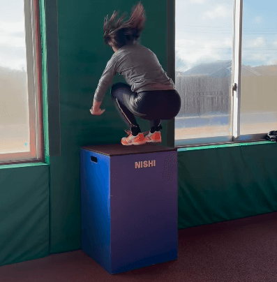 「前世はうさぎですね」人気の美女陸上選手、”ひたすら跳ぶ・ラビットジャンプ”の跳躍力がすごいと話題に「すごい、どうなってんの」