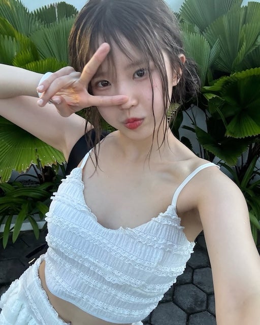 fromis_9ソン・ハヨンが最新ショットを公開！ファンからは「水遊び後の写真で可愛い」との声