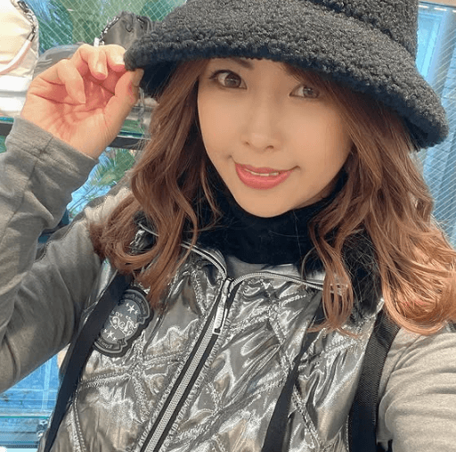 「めっちゃくちゃ可愛い」ゴルフ美女子、一目惚れウェアの”美麗＆美脚ショット”を公開！ファン注目の眼差し「痩せた？前から綺麗だけど…」