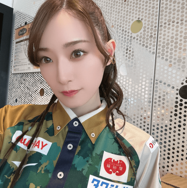 中田花奈「ポニテでキリッ」な姿がカッコ可愛いと話題！
