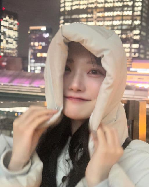 「すごい。冬の可愛さ」 ≠ME・本田珠由記、白いフードをかぶったダウンおさめショットに反響続々！