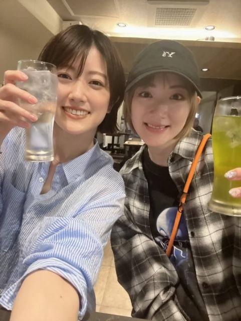 生駒里奈、樋口日奈と“しっぽり居酒屋”で再会　「ちまのお芝居も大好き」