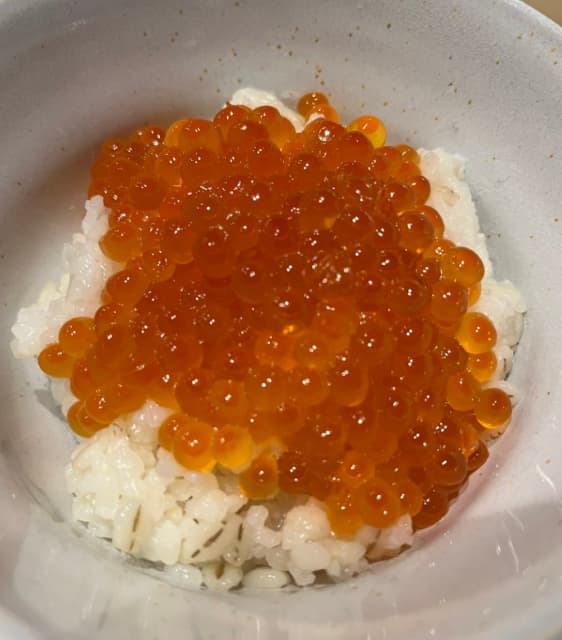 くまだまさし、ふるさと納税品の『いくら』を喜ぶ愛娘をみて「こっちまで凄く嬉しくなっちゃいました」とほほ笑む