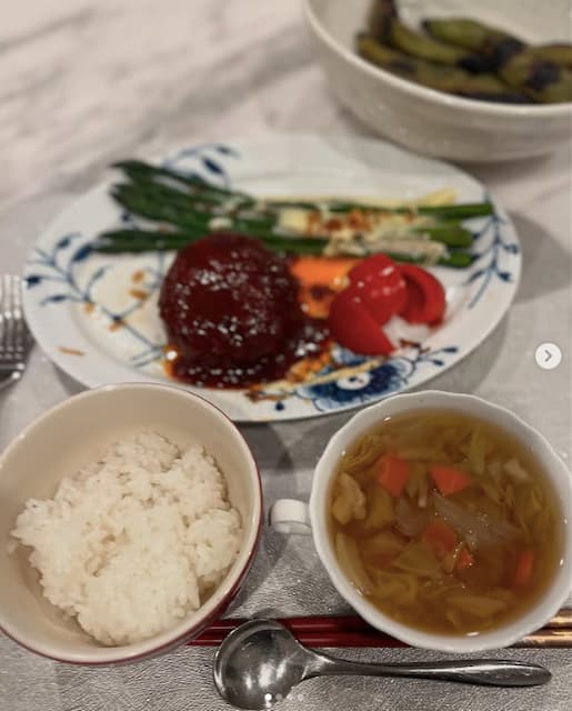 「山口家直伝の味」山口もえが晩ごはんの食卓にファン「美味しそう！」の声続出！