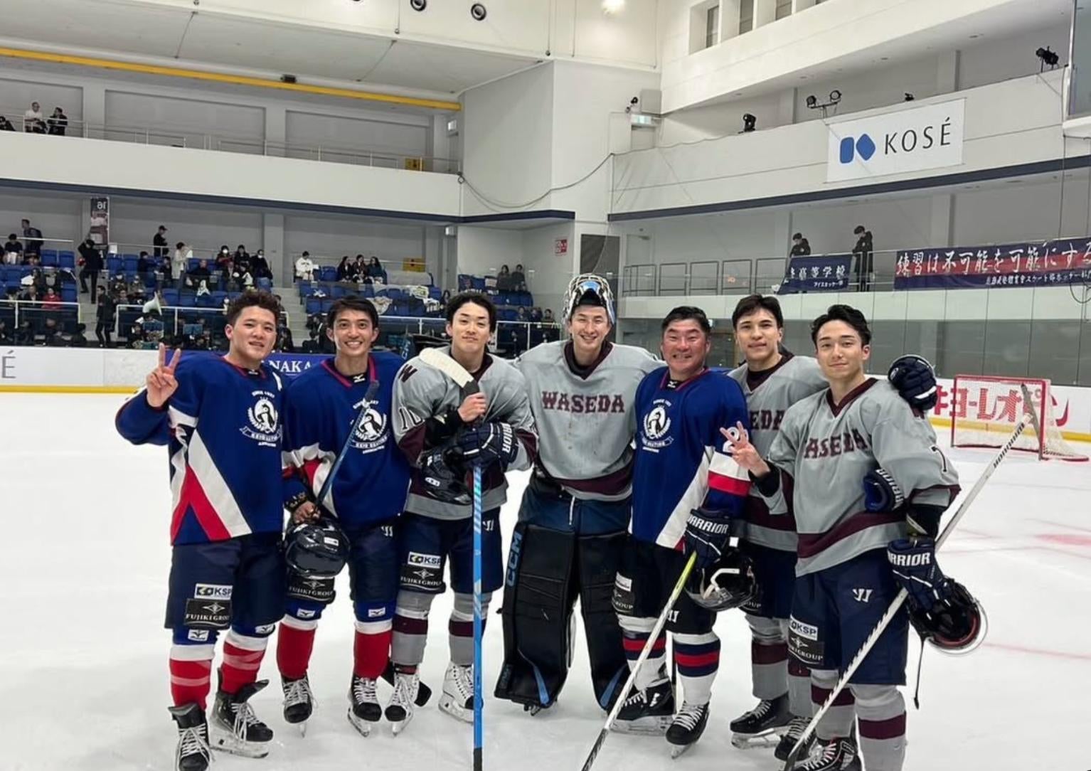 “早慶戦”に熱狂！アイスホッケー・運上雄基、仲間との一枚を投稿