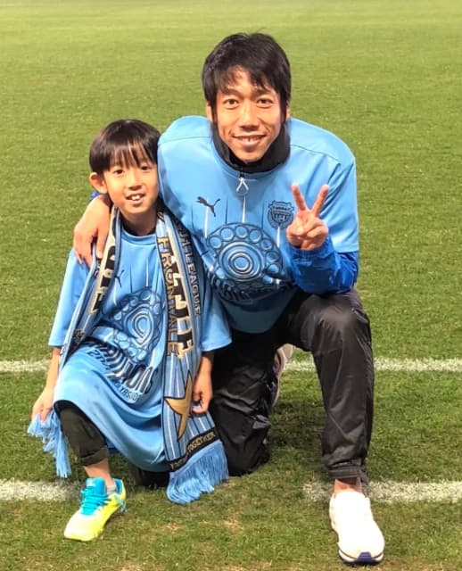 元サッカー日本代表の中村憲剛、自身の引退試合で息子と同じピッチに立ち「父親として描いていた」夢が叶う