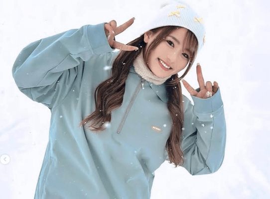 「かわいい…30歳オーバーとは」元AKBの美女タレント、ゲレンデの女神ショット＆スノボ壁登りにファン・エキサイト！