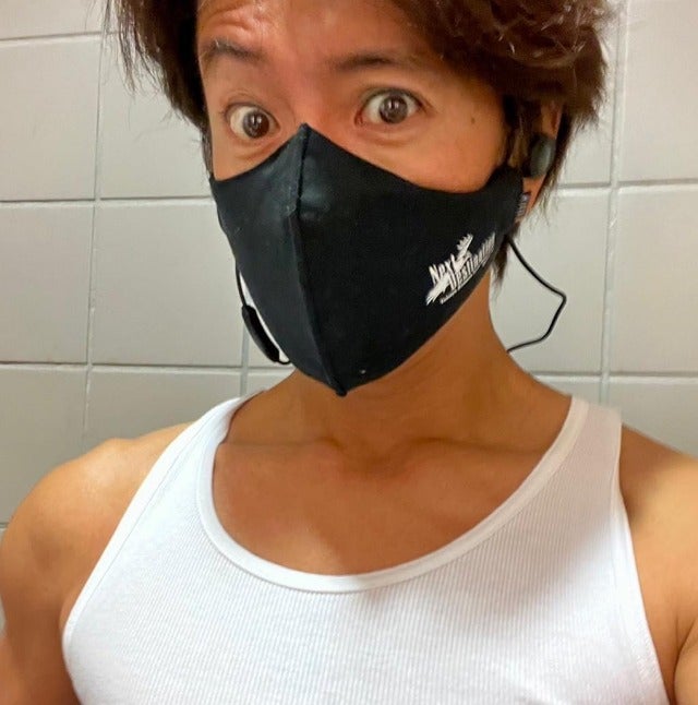 木村拓哉さんがムキムキタンクトップ披露🌟布越しでもわかる筋肉🔥