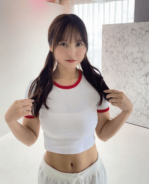 元NMB48・本郷柚巴、”男子が焦がれる”悩殺体操服ショットを披露し、ファン恋落ち状態に！