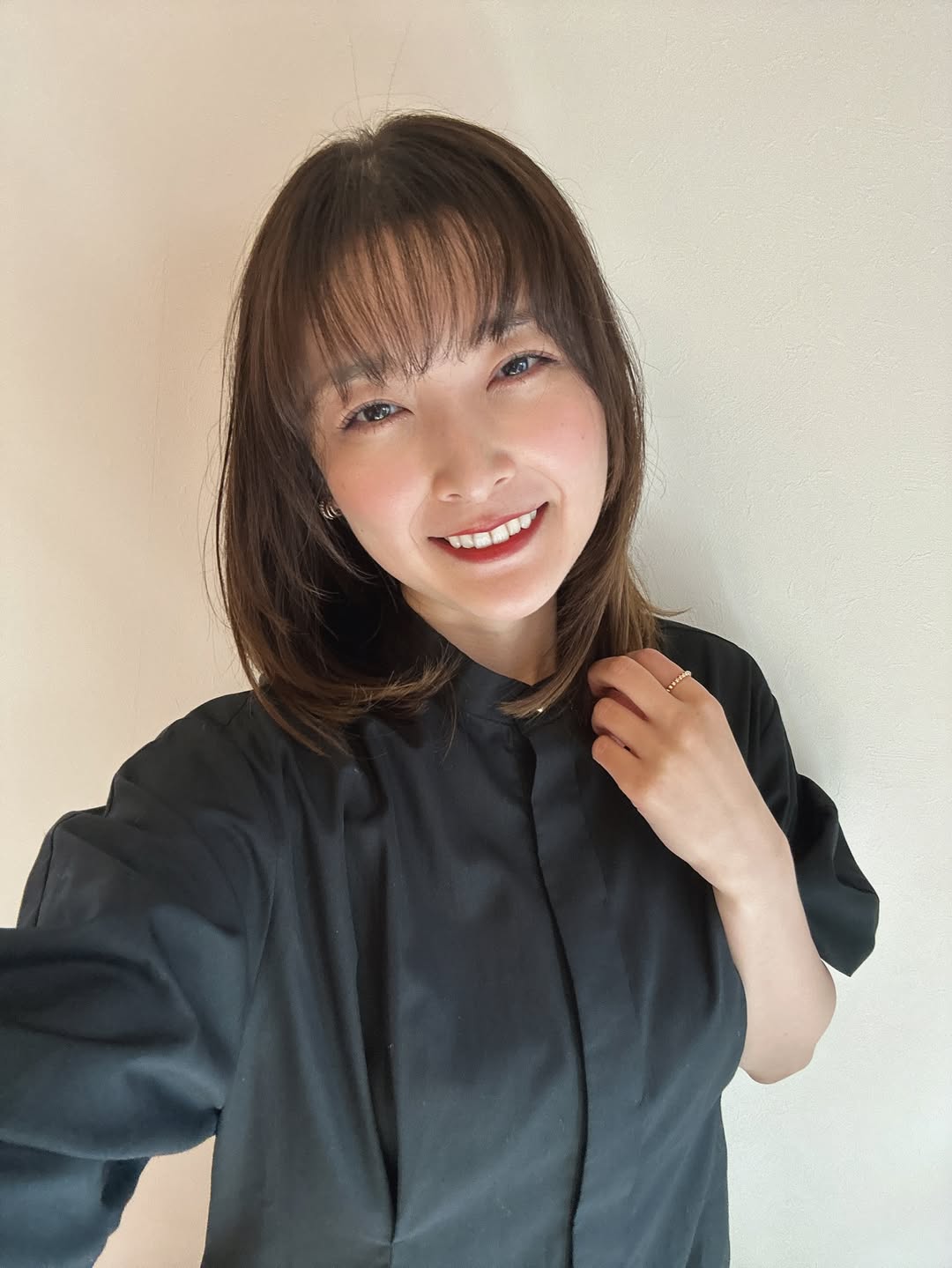 「美人ママ羨ましい」元モー娘。石川梨華、後輩・高橋愛プロデュースの服で授業参観へ！