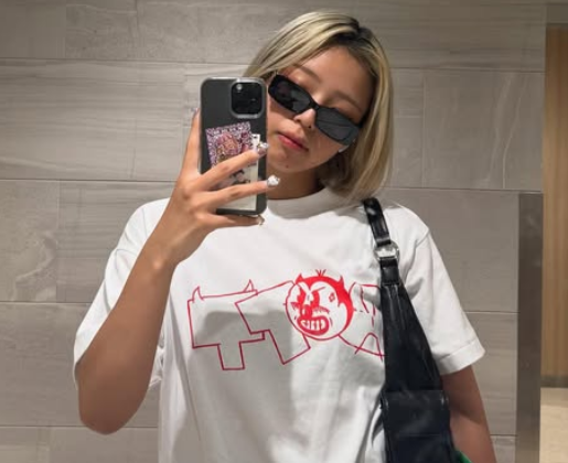 「靴下めちゃ可愛いです！」蹴りに定評のある美女キックボクサー、乙女のオフショット披露に海外ファンも集結「Kawaii」