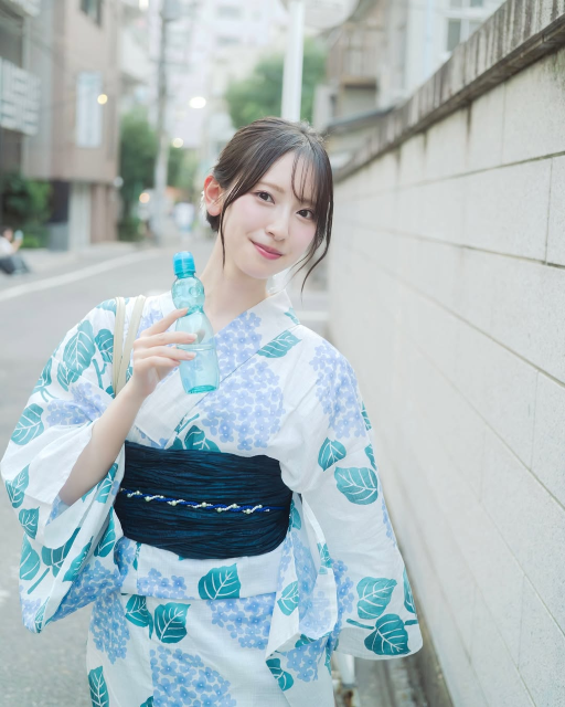 日向坂46 2025年 浴衣 生写真 直筆サイン　金村美玖 日向坂46・金村美玖、浴衣ショットに反響「なんて美しい」「表情