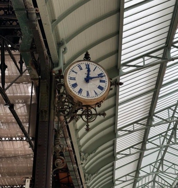 猫沢エミがひさしぶりのリヨン駅でクリスピー・クリームを見つける！