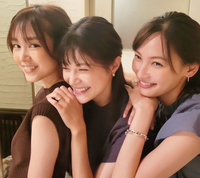 桐谷美玲さんが大政絢さん、佐藤ありささんとの”元Seventeen”スリーショットを公開📸ファン歓喜😭💖