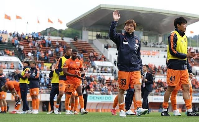 「勝ちたかったけど、よく負けんかった。」Jリーガー・乾貴士が川崎戦引き分けを報告