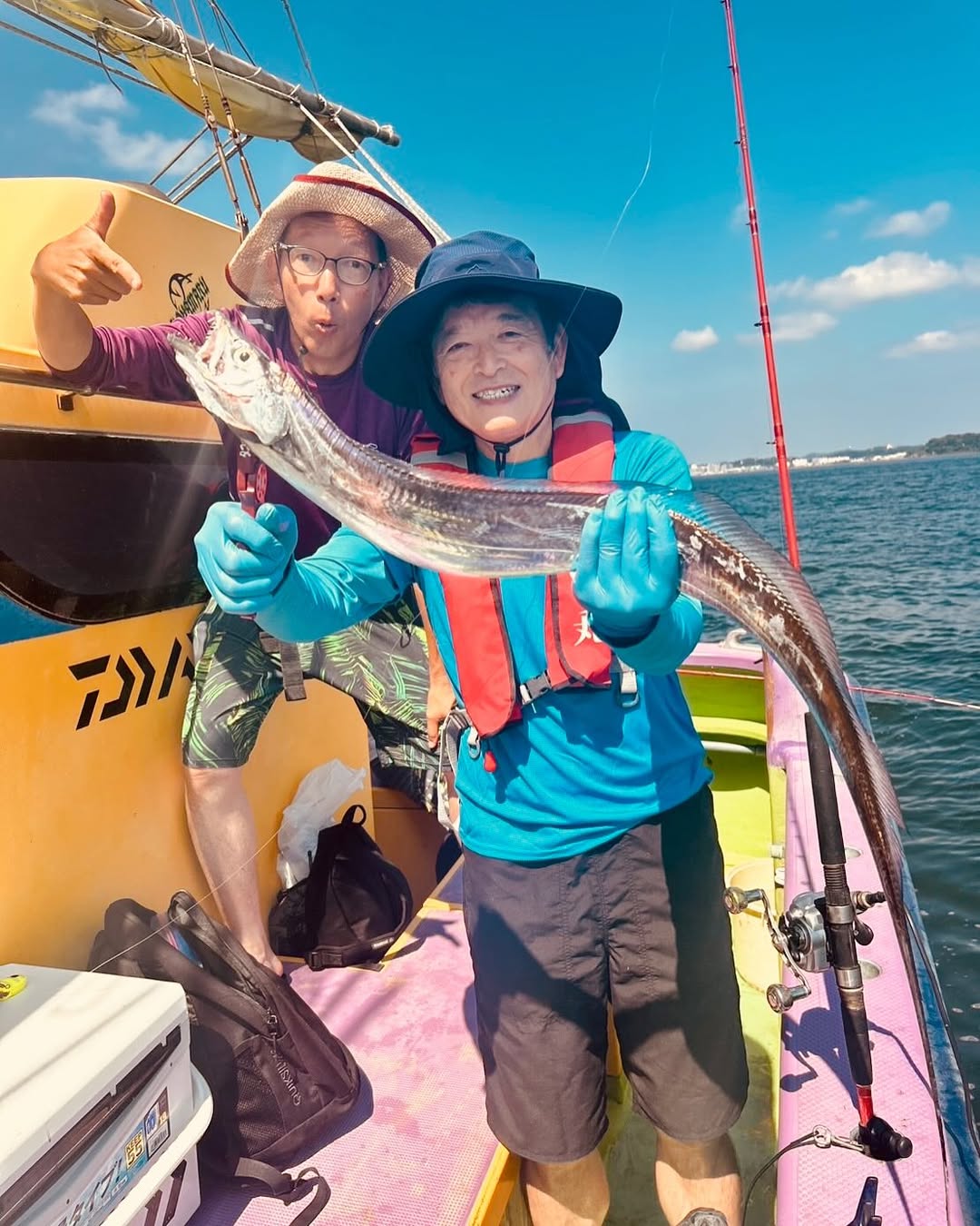 「楽しかったです〜！」元広島&ヤクルト所属のプロ野球選手・小早川毅彦、釣りで巨大な〇〇〇をゲット！