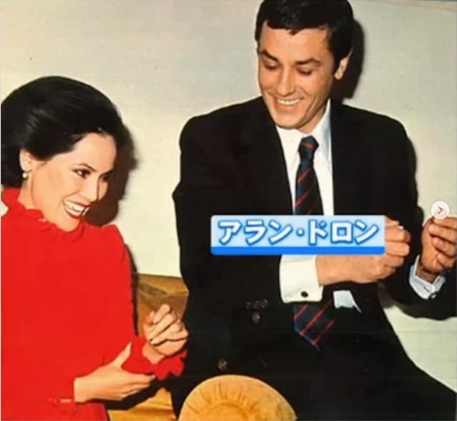 デヴィ夫人がフランスの名俳優を追悼