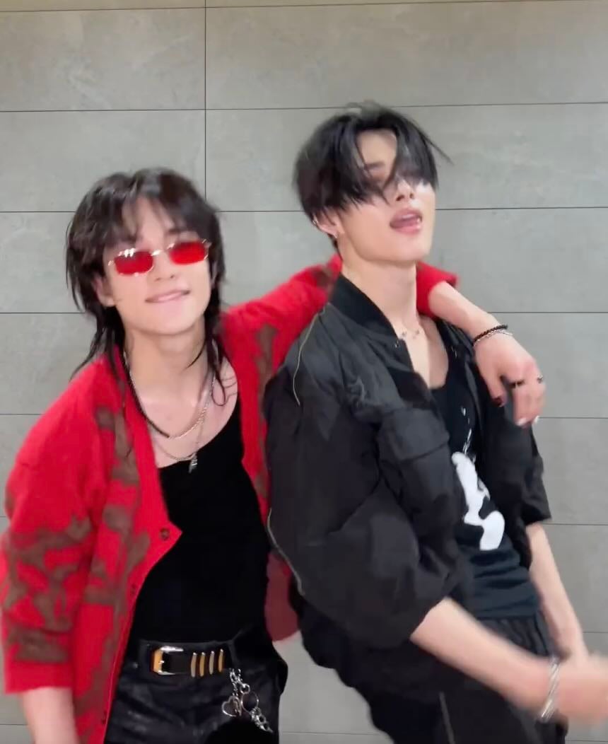 Stray Kids・ヒョンジンがあの人気アイドルグループとチャレンジ動画を披露