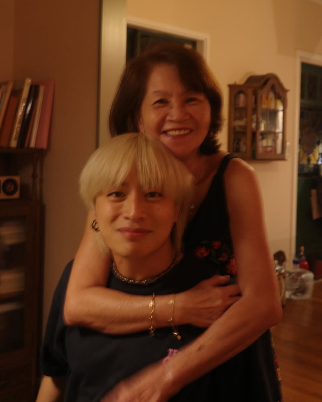 ラブリが弟・白濱亜嵐の誕生日を祝福！「君は愛されすぎだぞ！　姉より」