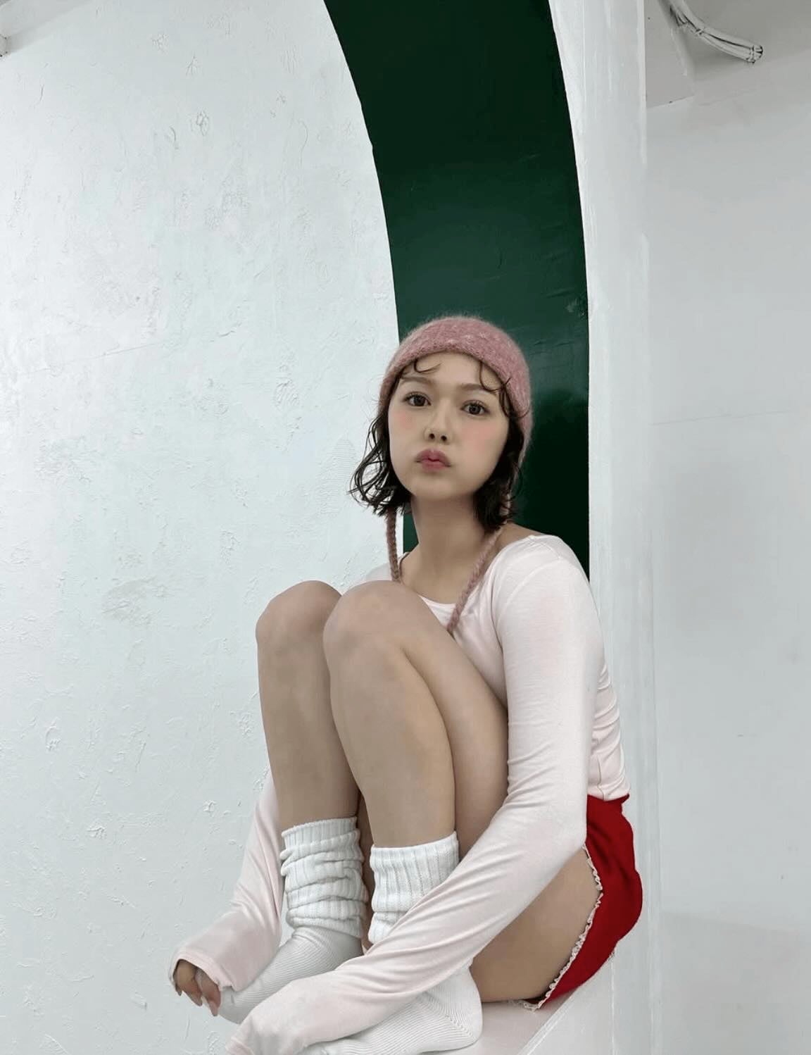 「もちもちは私のための言葉！？」タレントの可愛いショットにファン大興奮