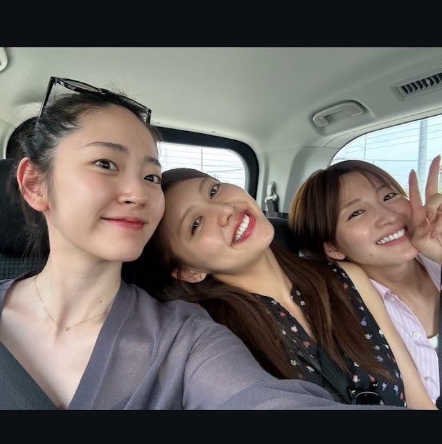 歌手・鈴木愛理が近況を報告！「急ピッチで夏を回収しています」