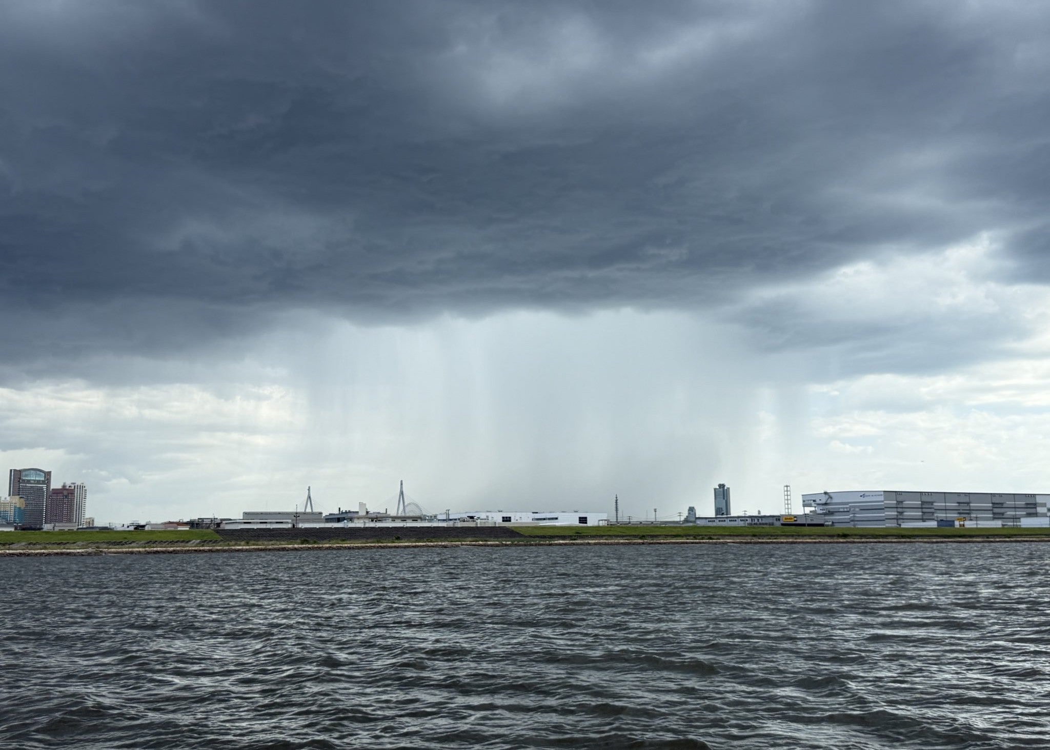 山之内すず、大阪ロケ中にゲリラ豪雨と遭遇「こんな風に見えるんやねえ」自然の迫力に驚き