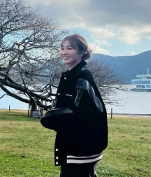 【奇跡の出会い】新山千春、空に三角おにぎり！？　ほっこりロケにファンも笑顔