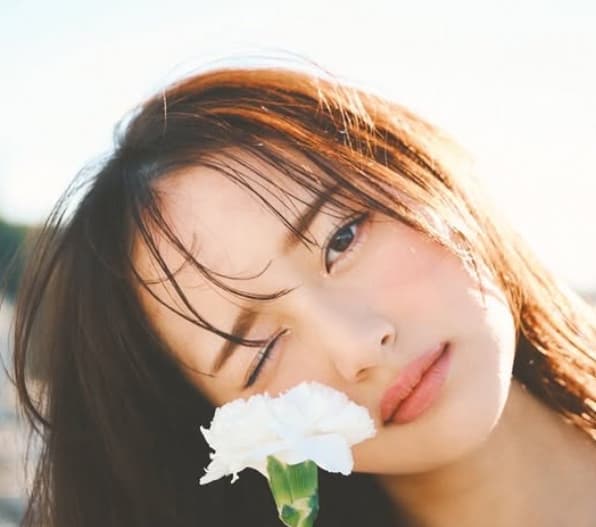 「卒業おめでとう」加藤栞、Seventeenの専属モデルを卒業することをファンに報告！