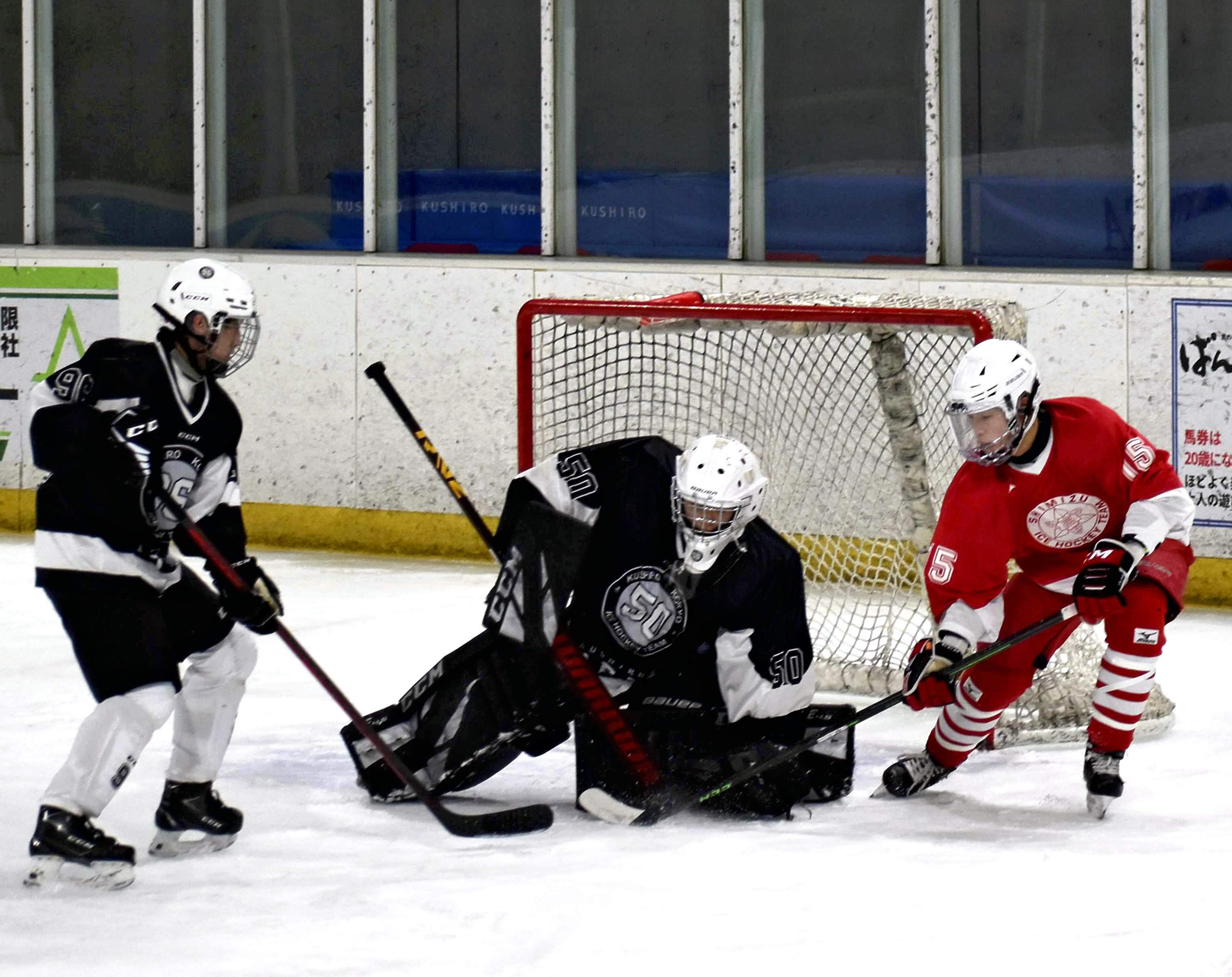 助っ人含め７人で出場の古豪・釧路湖陵　１１８本のシュート浴びて２回戦で散るも、「魂」見せた
