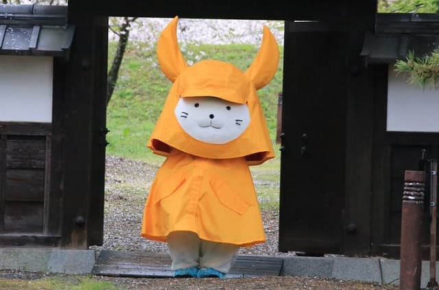 「雨の日と言えば…」彦根城内にあるお土産店が、雨の日ならではの可愛い”ひこにゃん”を紹介！