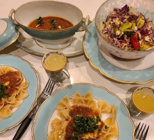 「家ご飯も目で食べる」桃井かおりがおしゃれなミートソースを作る！