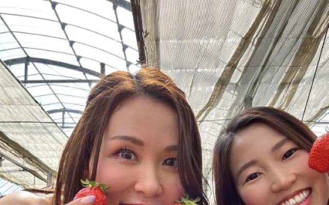 「心強い同期に感謝」女子バレー・渡邊彩がいちご狩りを楽しむ