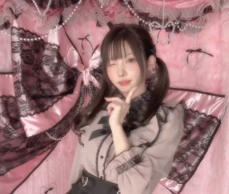 えなこが地雷系ファッションで踊ってみた！かわいいと話題に