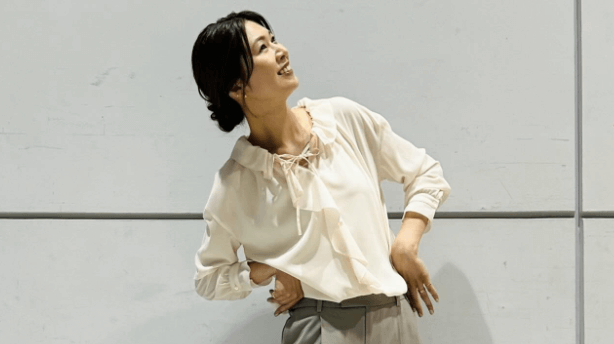 木村沙織のVNLでの日本代表選手とのハイタッチ動画に「さおりんは勝利の女神ですね」