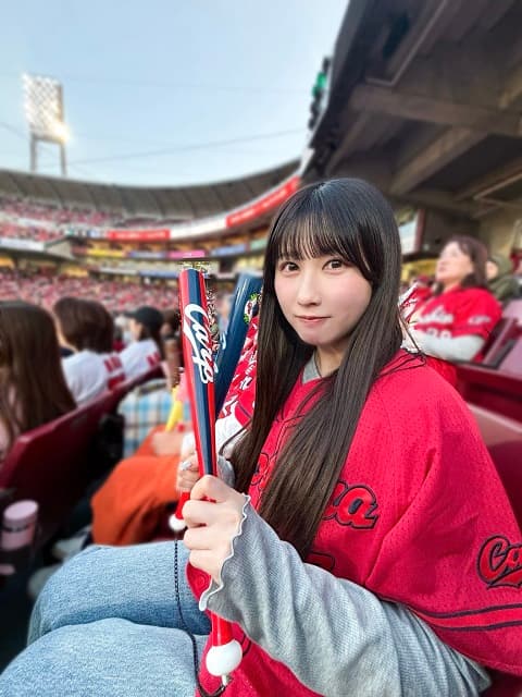 「オフ杏奈ちゃん可愛すぎ」イコラブ 山本杏奈が見せた”カープ女子”姿にファン熱狂！