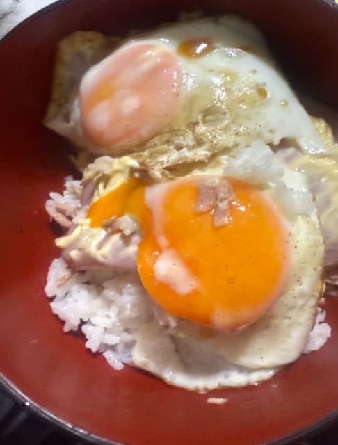 バッドボーイズ清人、ワンパク飯と題して辛ラーメンと一緒に食べるも「やり過ぎた感は否めません」と反省？