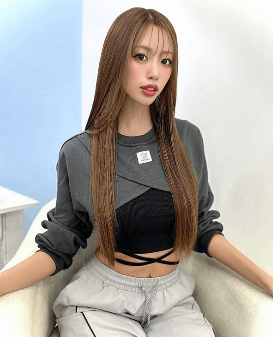 レースクイーン・央川かこ、”レース前の髪メンテ”ショット＆ムービーに見惚れるファン続出！