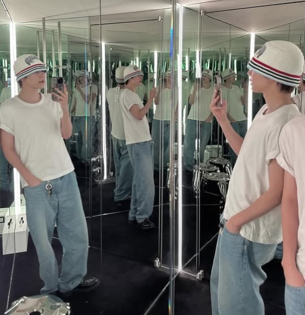 本物はどれ！？俳優・内藤秀一郎の最新ショットが「すごくクールだよ」と話題に！