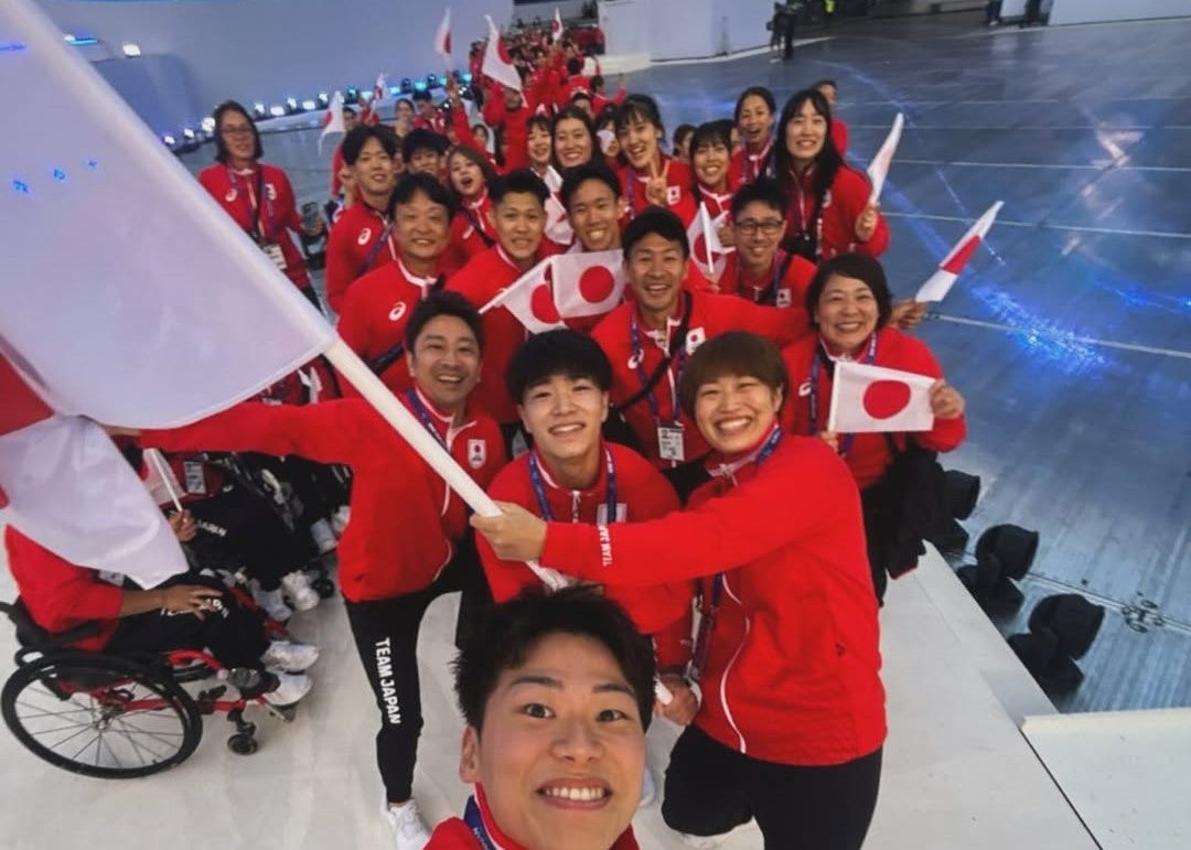 旗手は岡慎之助！FISU開幕式、チームJAPANを背負う姿に熱い声援