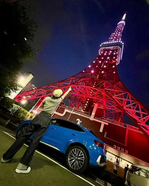 離婚報道の鈴木奈々がてっぺんを指す⁉︎プライベートショット公開🗼