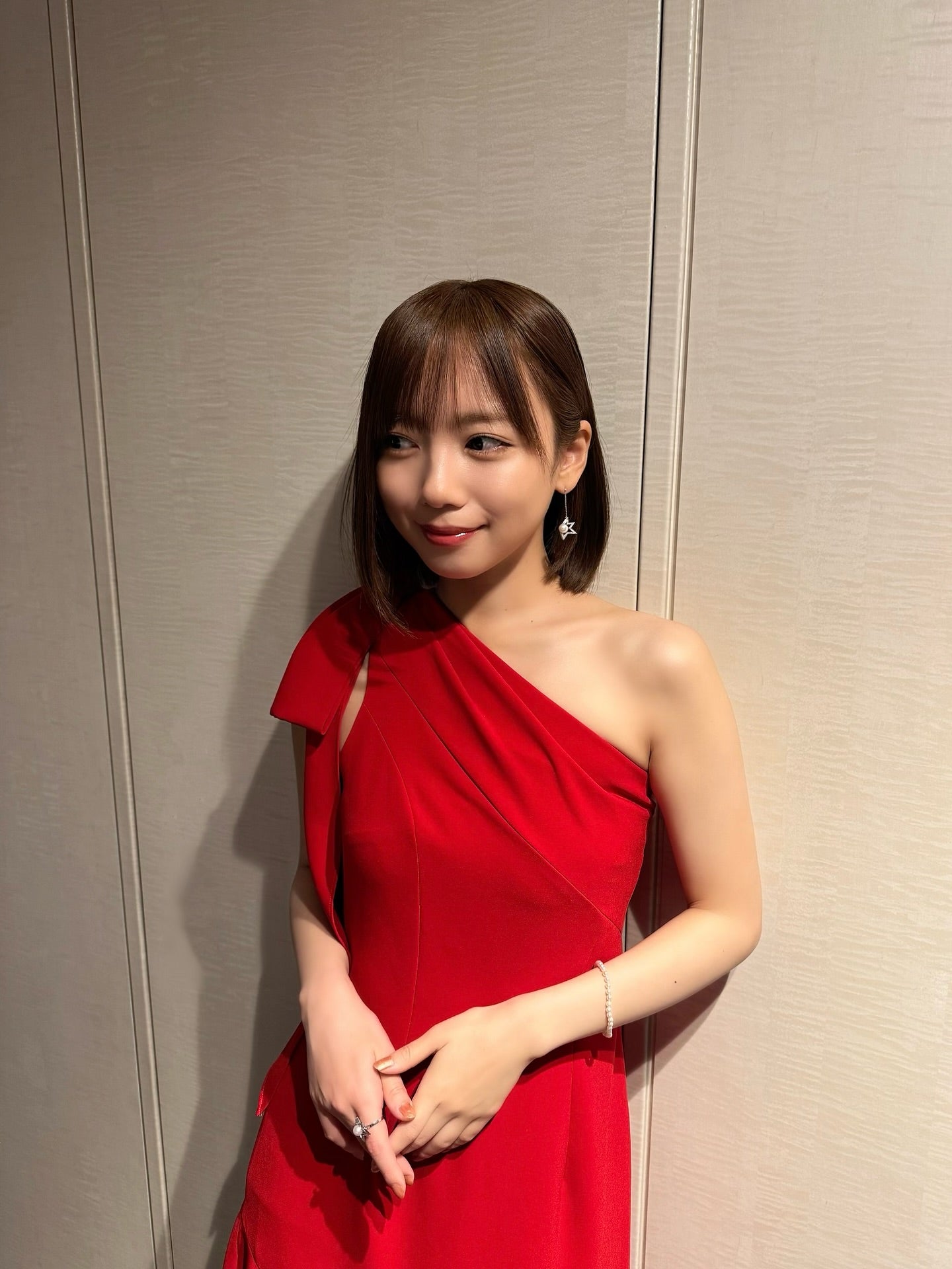 「美しすぎる、、」元日向坂46・齊藤京子がワンショルドレスで東京国際映画祭に出演