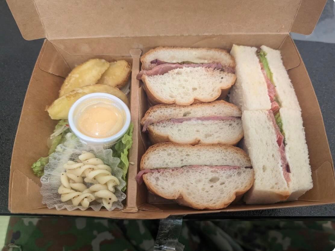 今日のランナーご飯は…やす子が豪華な朝食を公開