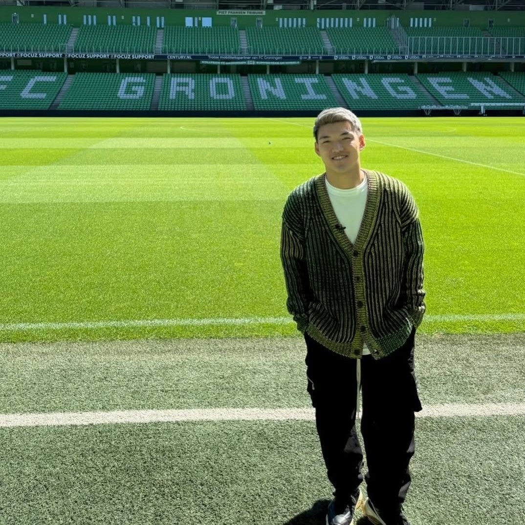 堂安律、「アナザースカイ」で6年ぶりに”原点の地”を訪れる。オフショットにファン歓喜！