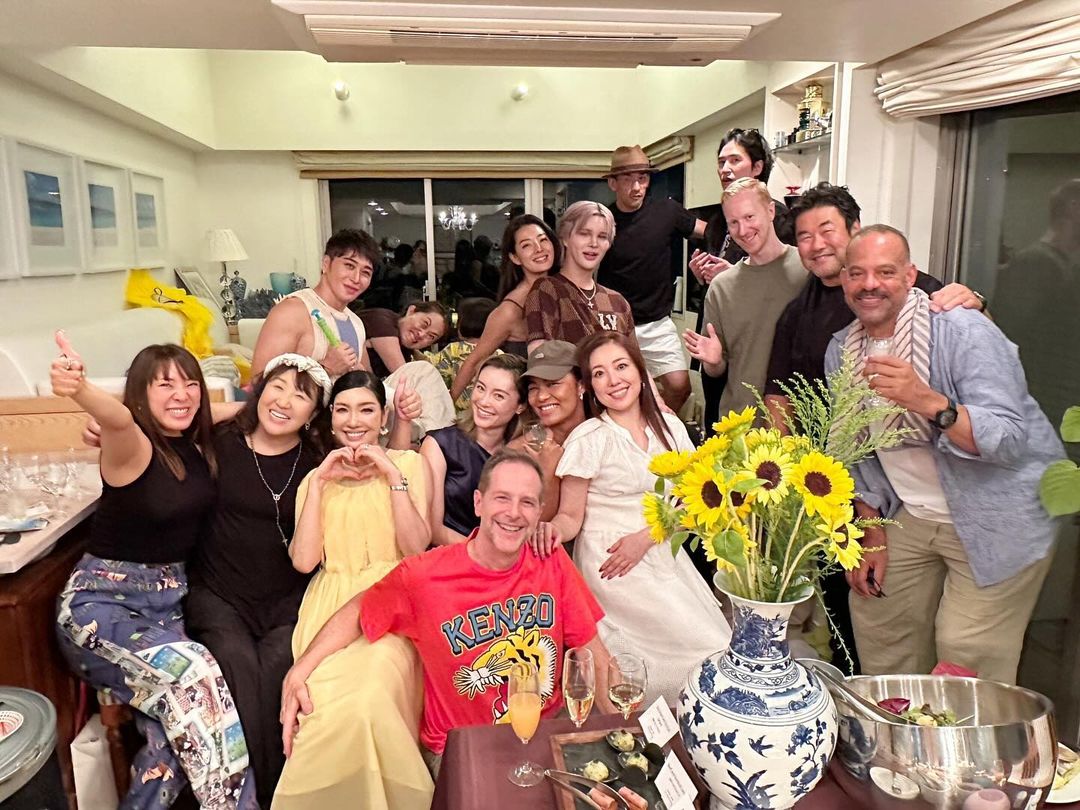 アンミカ宅パーティ「よく見ると凄いメンバーだわ」北斗晶が驚嘆 豪華集合写真が話題！